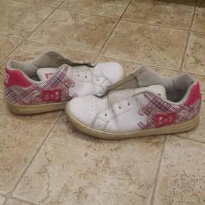 DC shoes